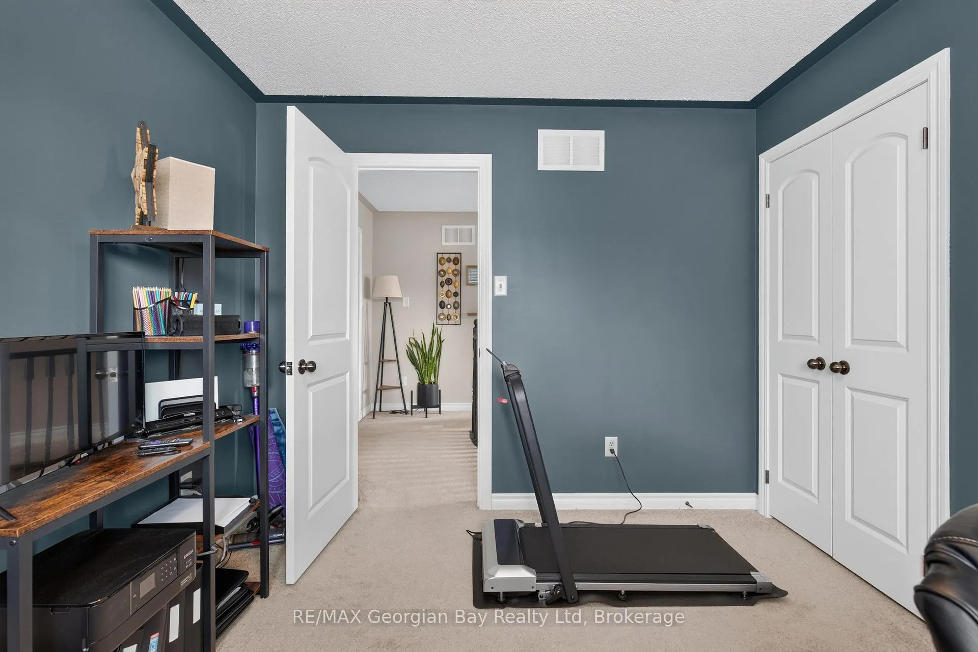 Photo 25 of 400 Keller Drive, Midland — HOMEH