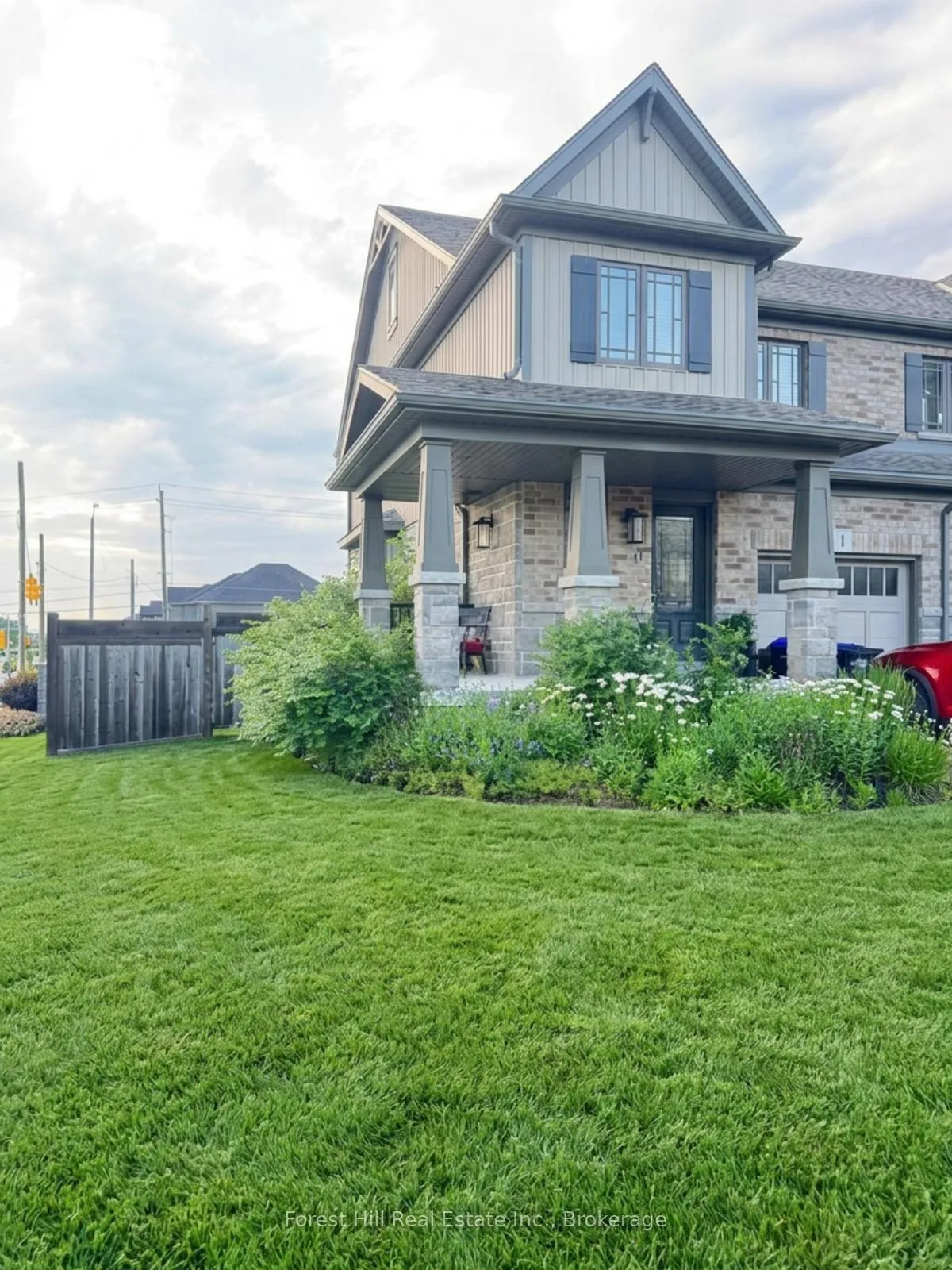 Photo 2 of 1 Archer Avenue E, Collingwood — HOMEH