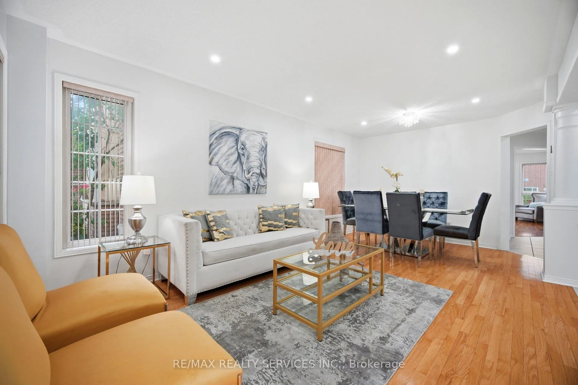 Photo 7 of 106 Williamson Drive, Brampton, Fletcher's Meadow — HOMEH
