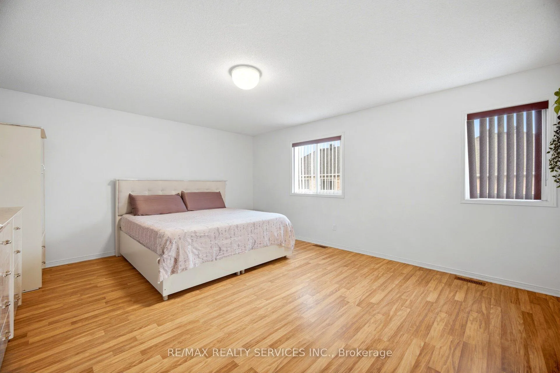 Photo 26 of 106 Williamson Drive, Brampton, Fletcher's Meadow — HOMEH