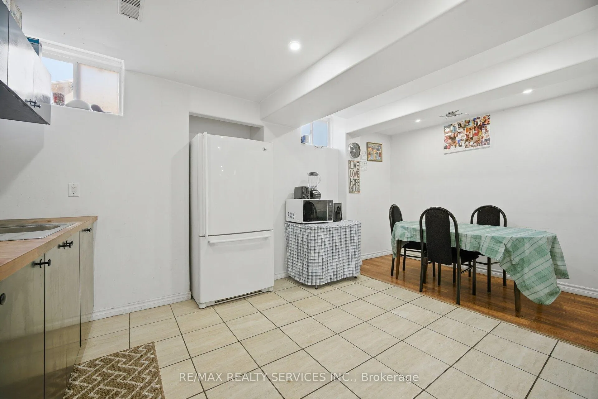Photo 41 of 106 Williamson Drive, Brampton, Fletcher's Meadow — HOMEH