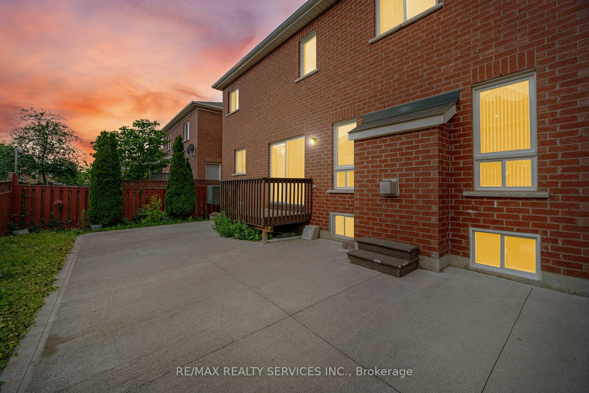 Photo 50 of 106 Williamson Drive, Brampton, Fletcher's Meadow — HOMEH