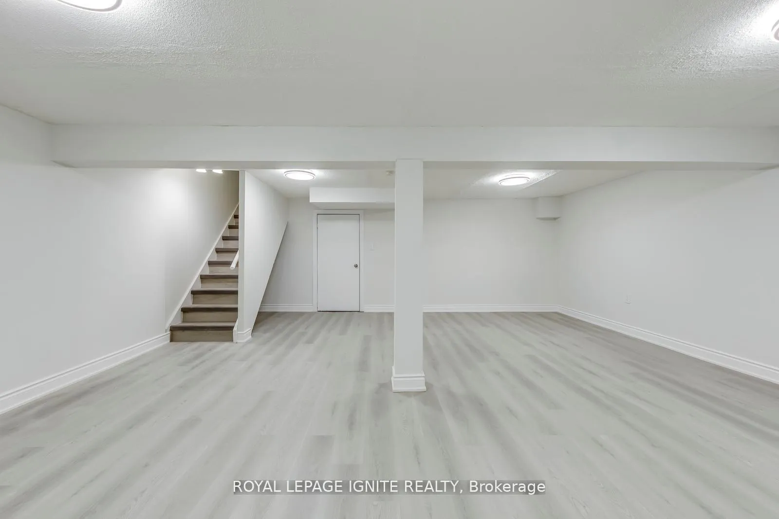 Photo 25 of Unit 4, 10 Leith Hill Road, North York, Don Valley Village — HOMEH