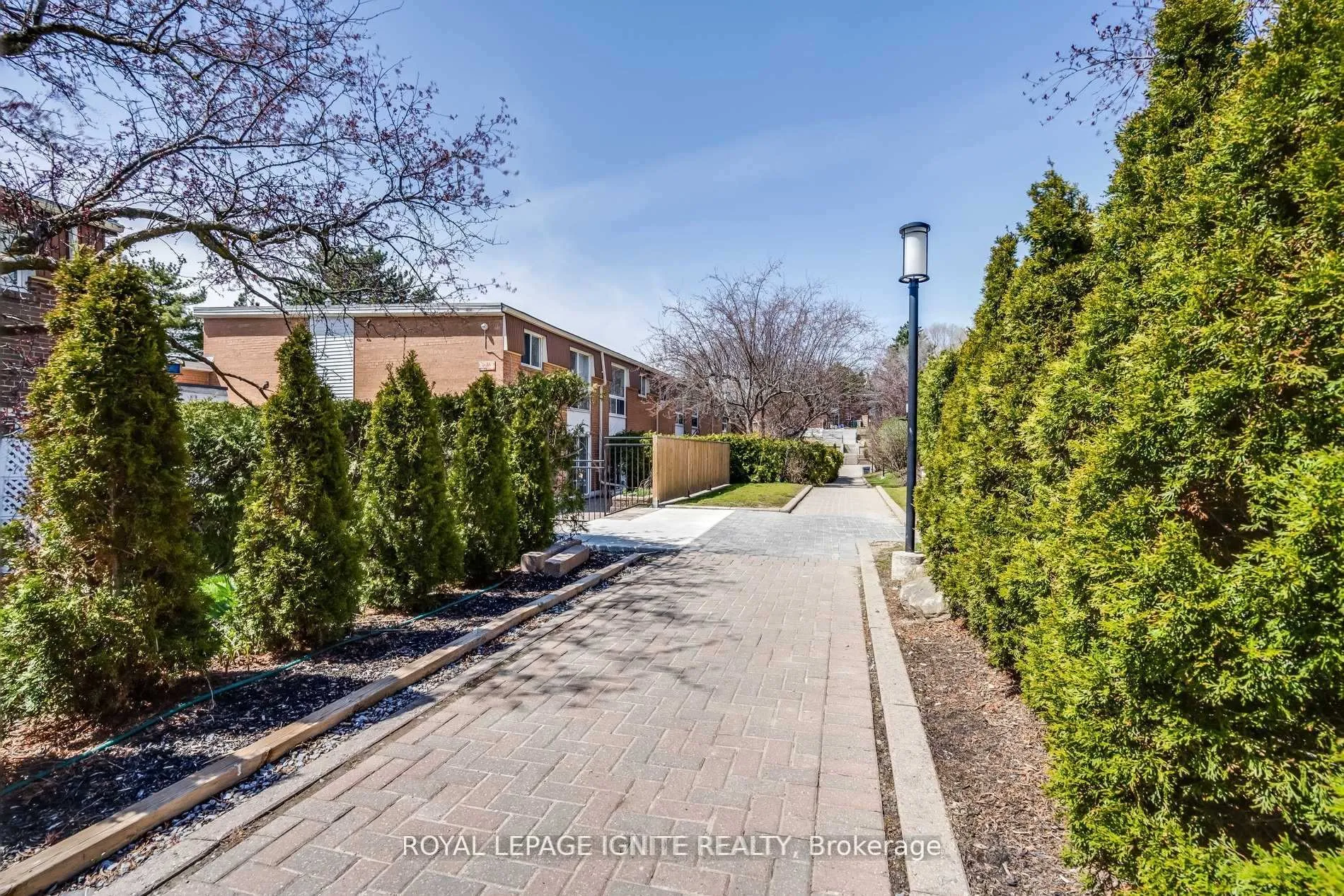 Photo 40 of Unit 4, 10 Leith Hill Road, North York, Don Valley Village — HOMEH