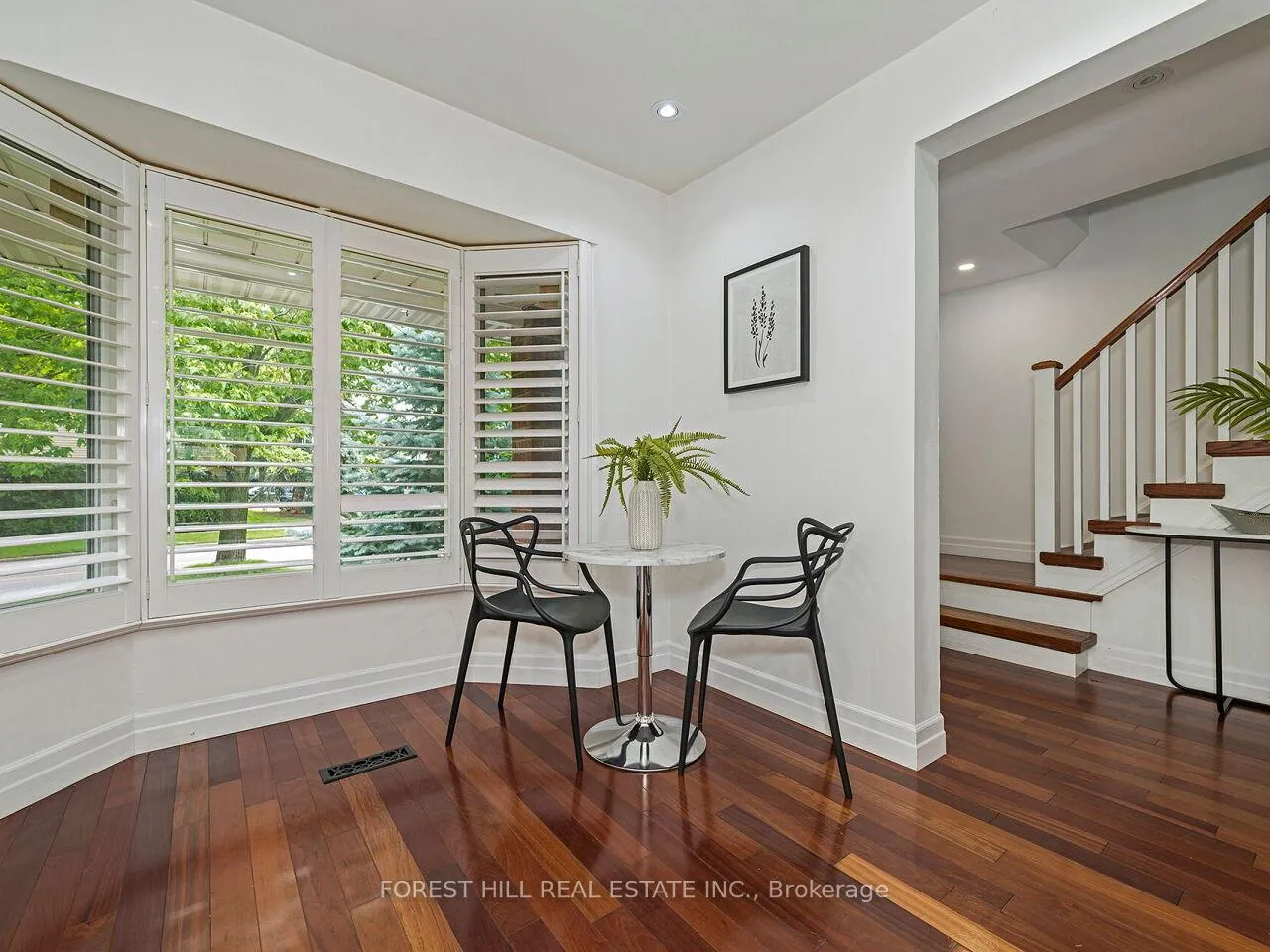 Photo 5 of 148 Chalmers Street, Oakville, Bronte — HOMEH