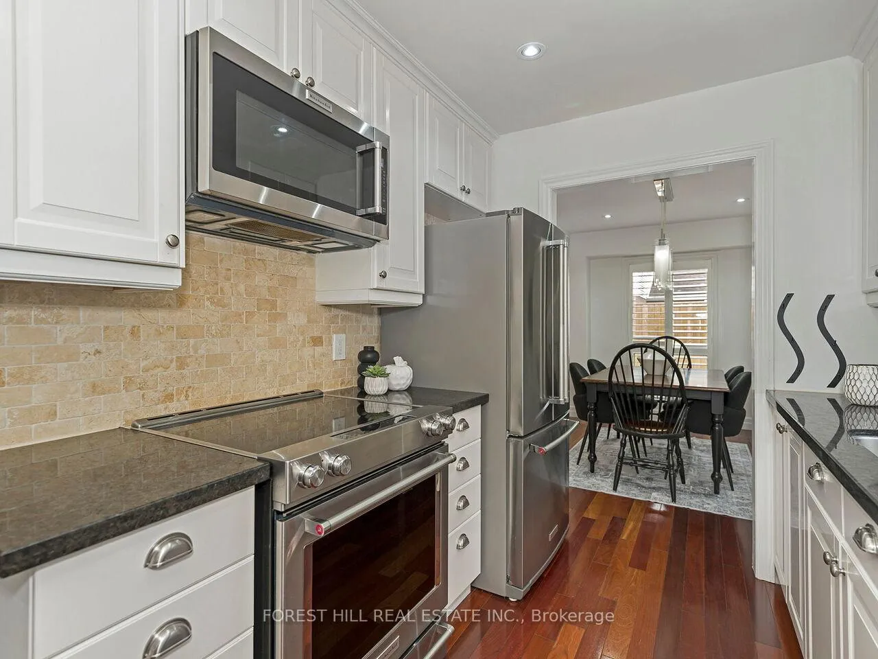 Photo 7 of 148 Chalmers Street, Oakville, Bronte — HOMEH