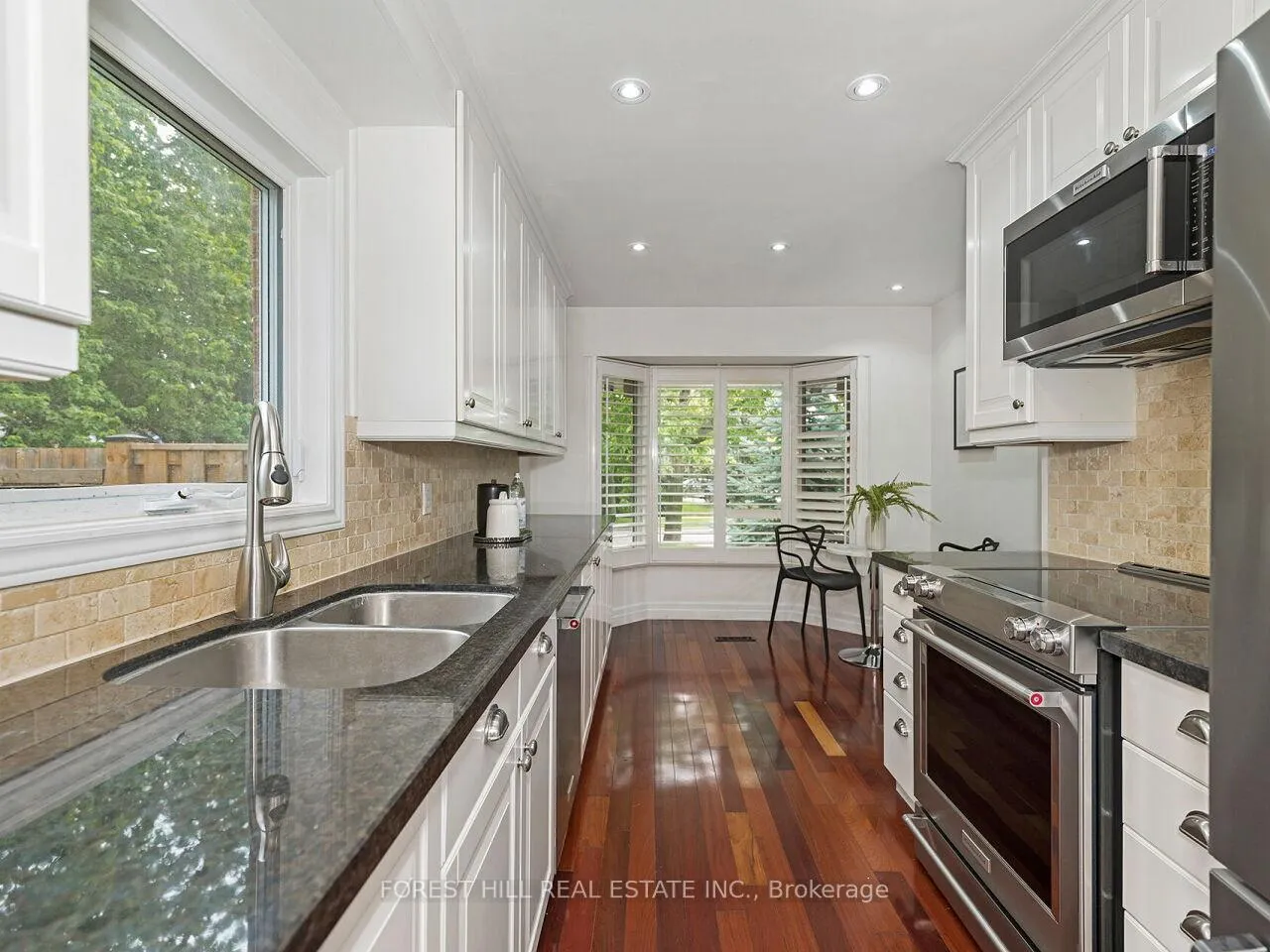 Photo 8 of 148 Chalmers Street, Oakville, Bronte — HOMEH