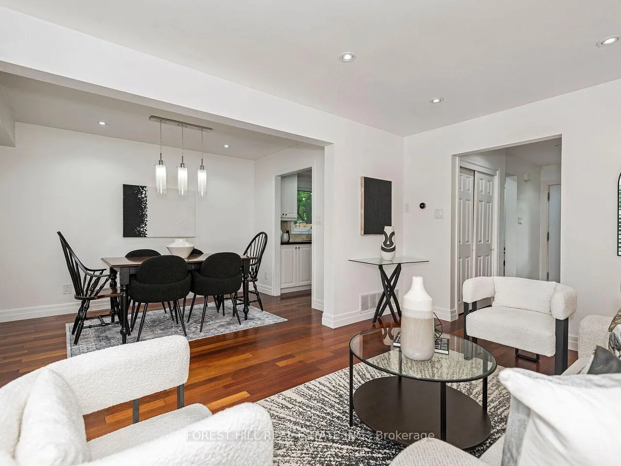 Photo 12 of 148 Chalmers Street, Oakville, Bronte — HOMEH