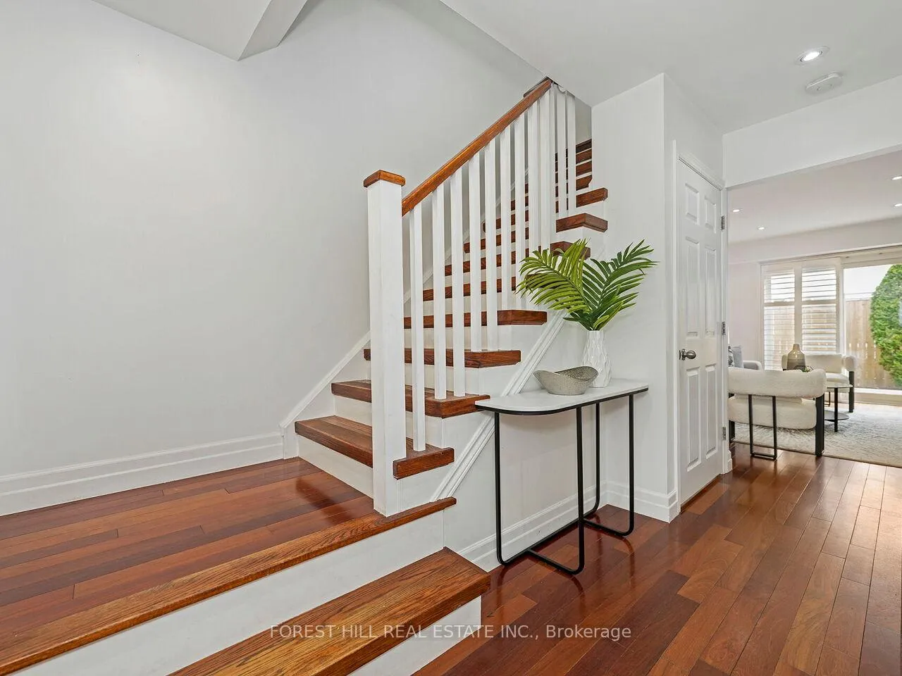 Photo 14 of 148 Chalmers Street, Oakville, Bronte — HOMEH