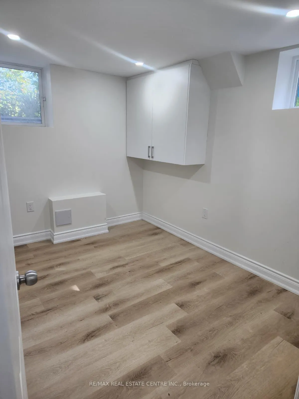 Photo 15 of Unit BASEMNET, 2361 Barclay Road, Burlington, Brant — HOMEH