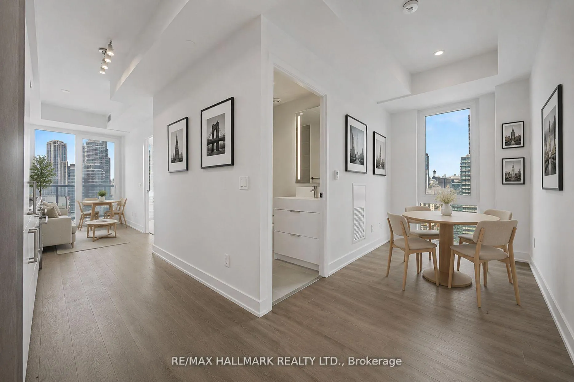 Photo 4 of Unit 2805, 308 Jarvis Street, Toronto, Church-Yonge Corridor — HOMEH