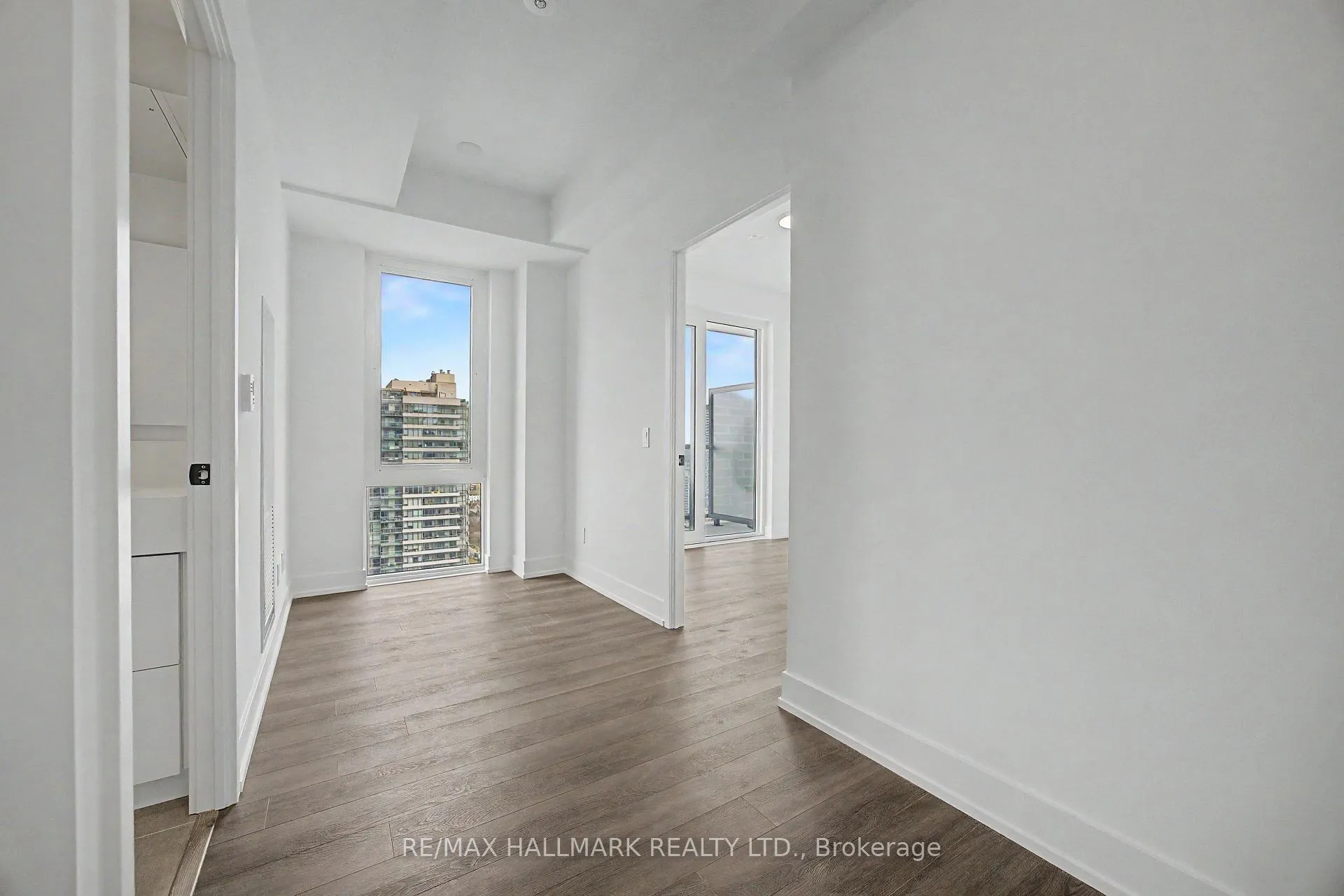 Photo 5 of Unit 2805, 308 Jarvis Street, Toronto, Church-Yonge Corridor — HOMEH