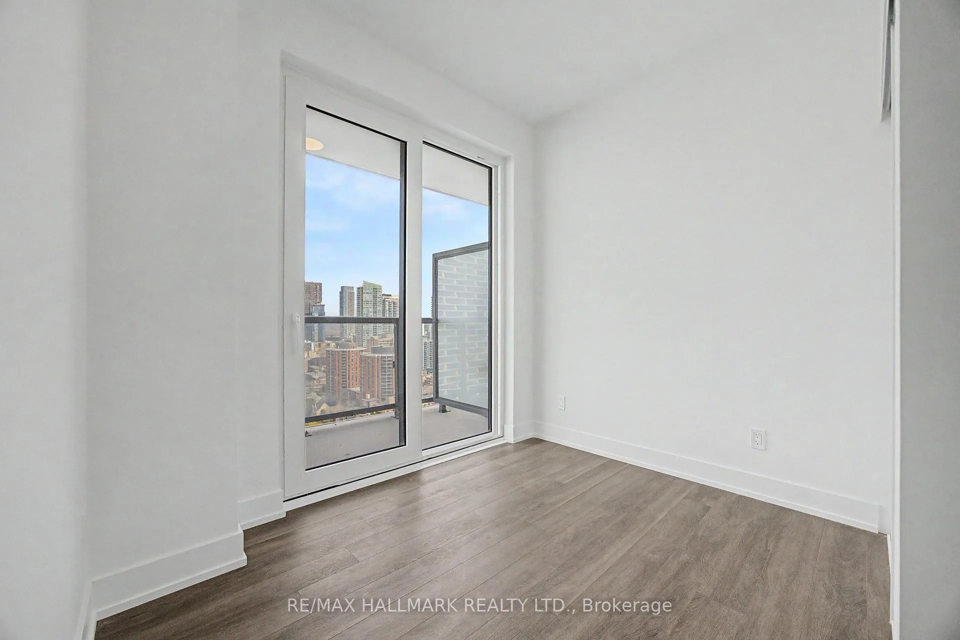 Photo 12 of Unit 2805, 308 Jarvis Street, Toronto, Church-Yonge Corridor — HOMEH