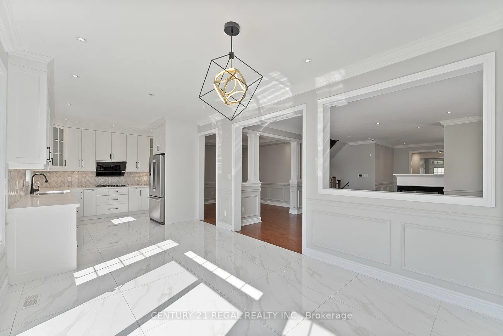 Photo 10 of 145 Roy Harper Avenue, Aurora, Rural Aurora — HOMEH