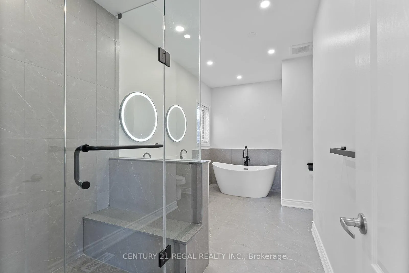 Photo 15 of 145 Roy Harper Avenue, Aurora, Rural Aurora — HOMEH