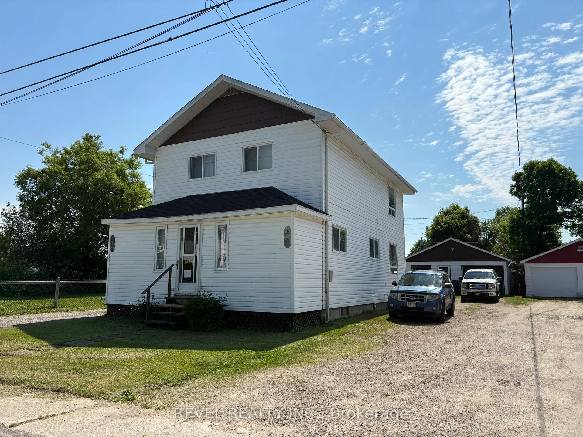 Photo 1 of 36 Stewart Avenue, Kapuskasing — HOMEH