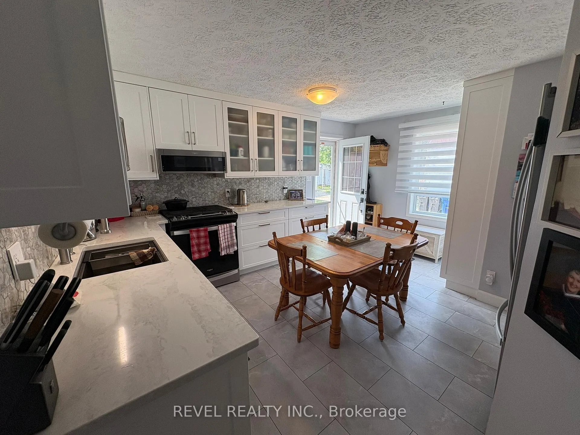 Photo 8 of 36 Stewart Avenue, Kapuskasing — HOMEH