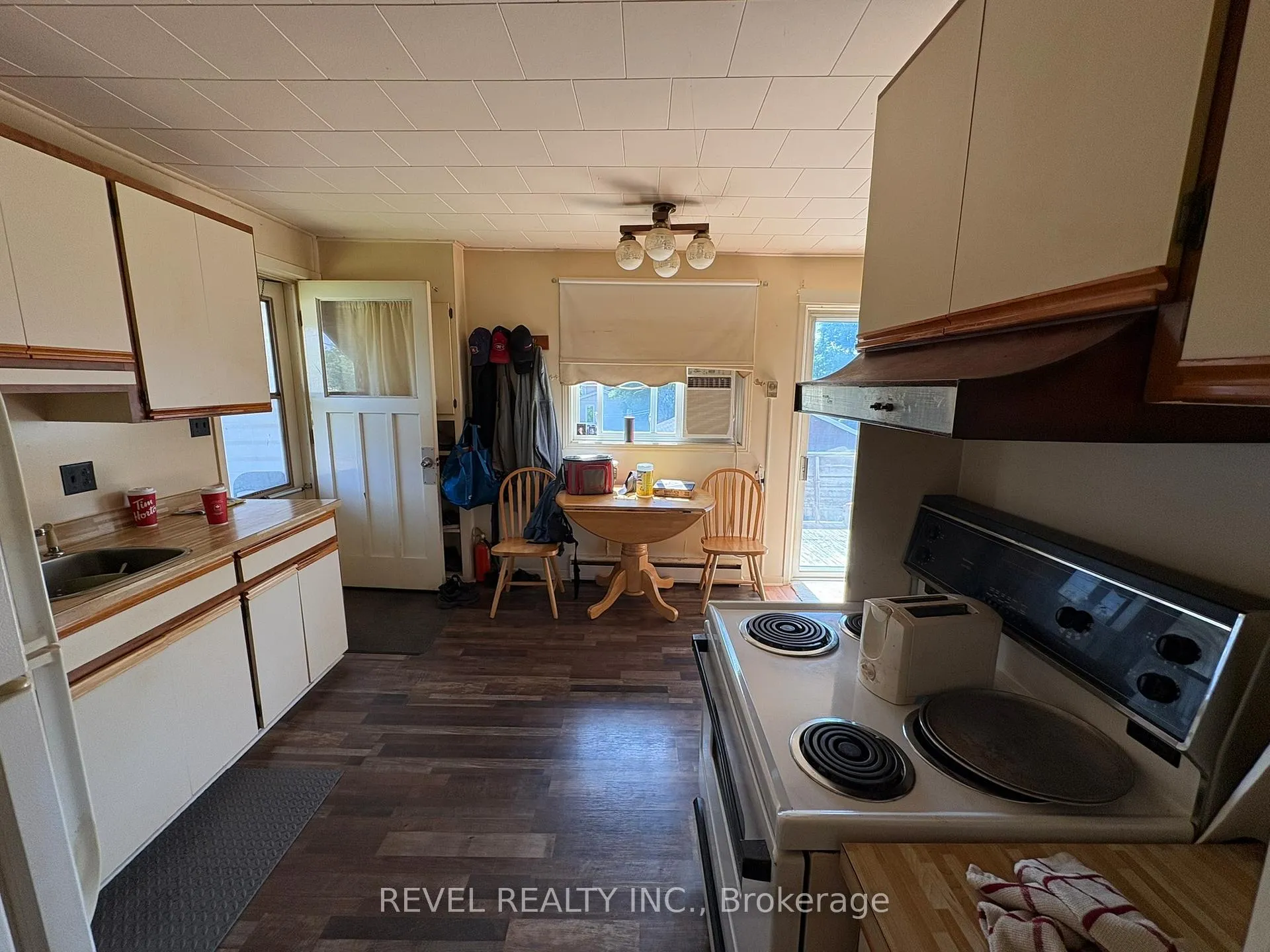 Photo 35 of 36 Stewart Avenue, Kapuskasing — HOMEH