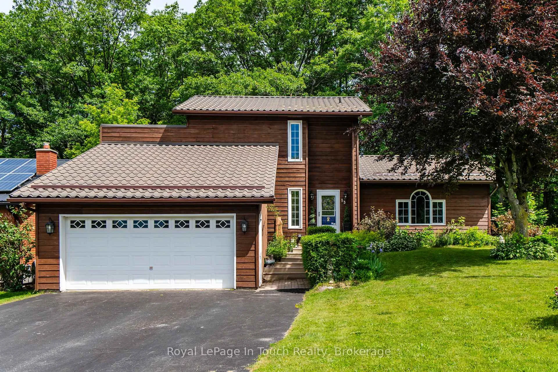 Photo 2 of 13 Hallen Drive, Penetanguishene — HOMEH