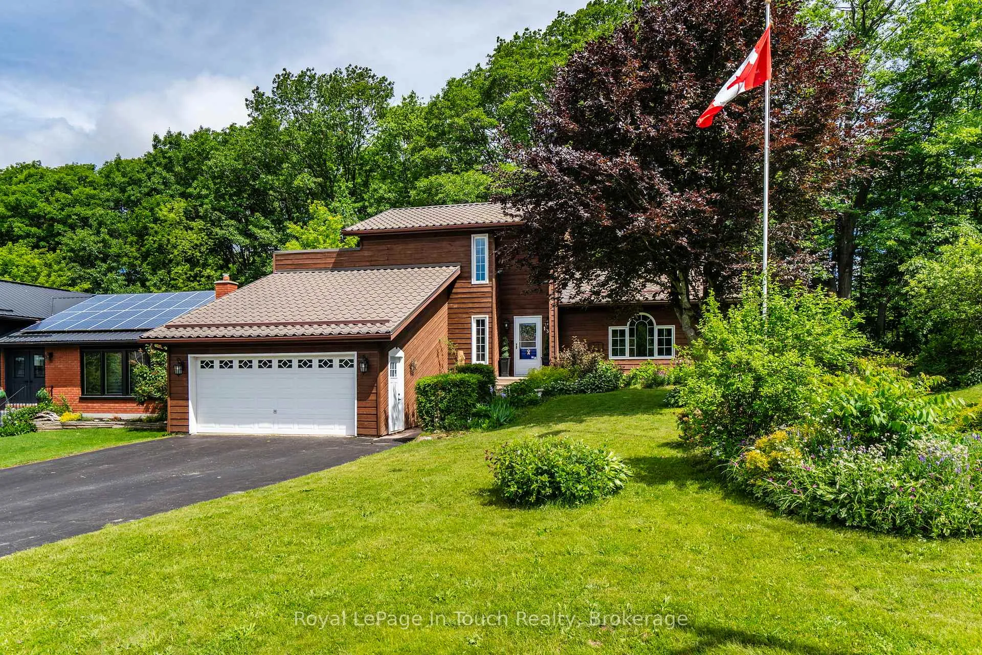 Photo 4 of 13 Hallen Drive, Penetanguishene — HOMEH