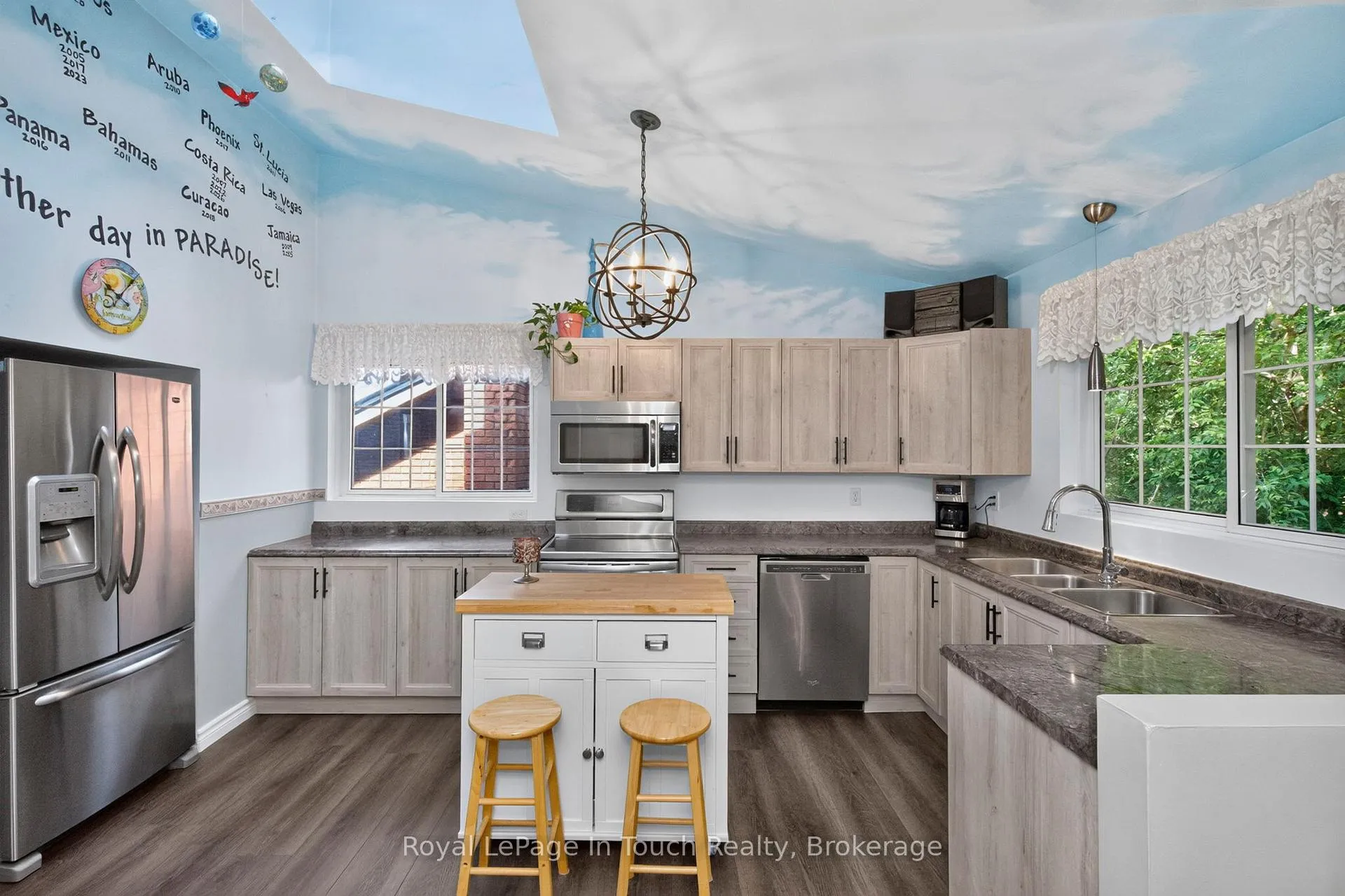 Photo 30 of 13 Hallen Drive, Penetanguishene — HOMEH