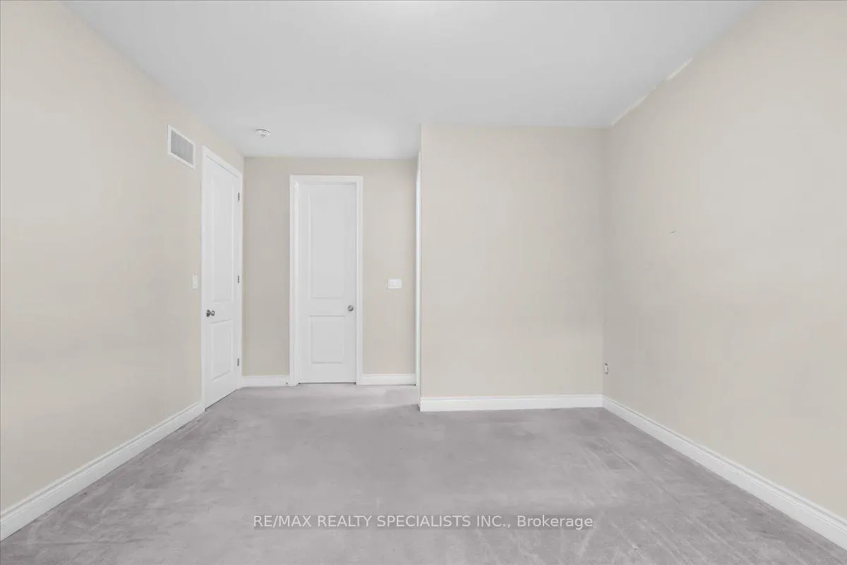 Photo 35 of 2 Ash Hill Avenue, Caledon, Caledon East — HOMEH