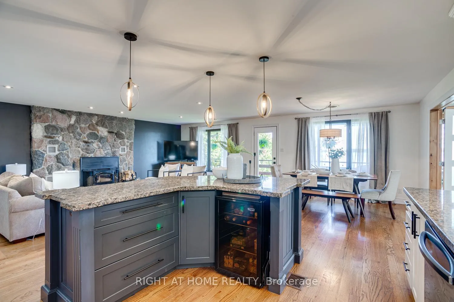 Photo 12 of 77 Aldred Drive, Scugog, Port Perry — HOMEH