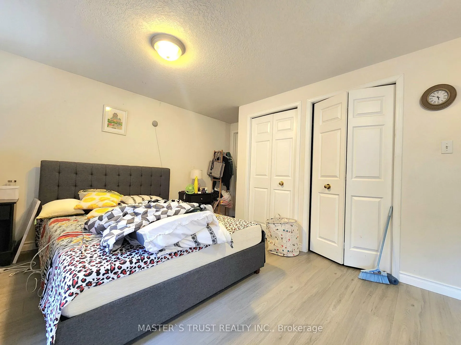 Photo 10 of 745 Laurelwood Drive, Waterloo, Columbia Forest/Clair Hills — HOMEH
