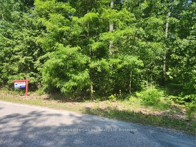 Photo of 46 Oakwood Avenue N