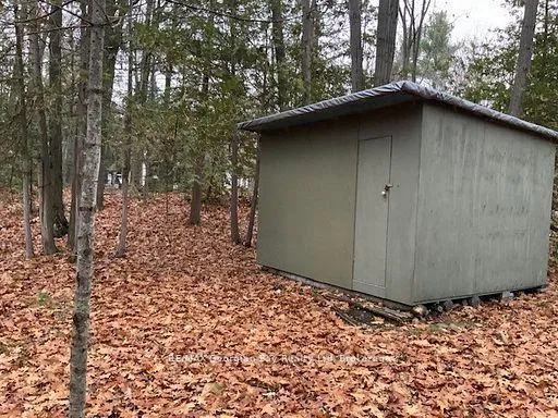 Photo 5 of 46 Oakwood Avenue N, Tiny, Rural Tiny — HOMEH