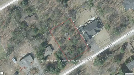 Photo 7 of 46 Oakwood Avenue N, Tiny, Rural Tiny — HOMEH