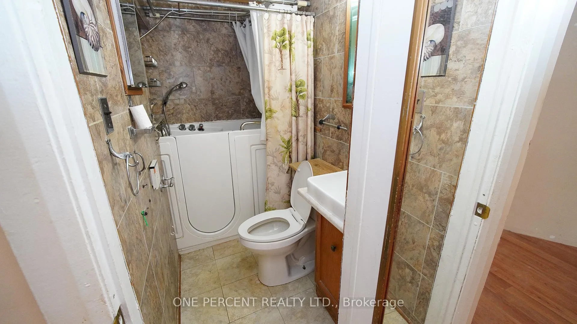 Photo 19 of 67 Murrie Street, Etobicoke, Mimico — HOMEH