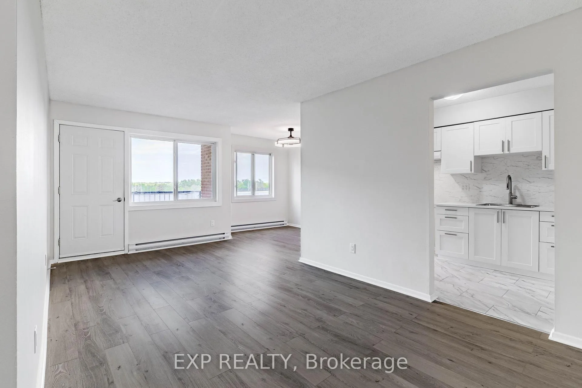 Photo 9 of Unit 404 B, 2044 Arrowsmith Drive, Ottawa, Beacon Hill South — HOMEH
