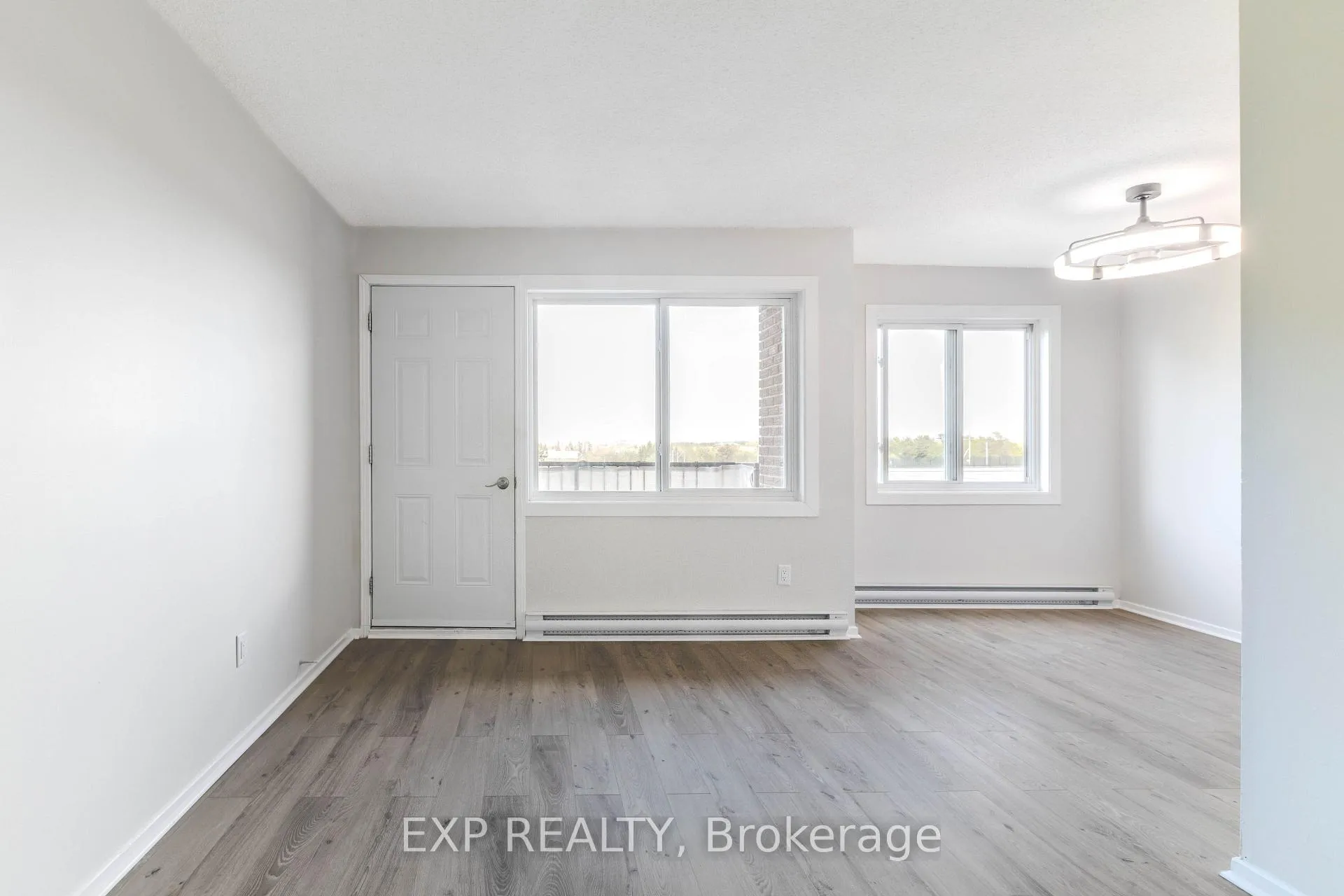 Photo 10 of Unit 404 B, 2044 Arrowsmith Drive, Ottawa, Beacon Hill South — HOMEH