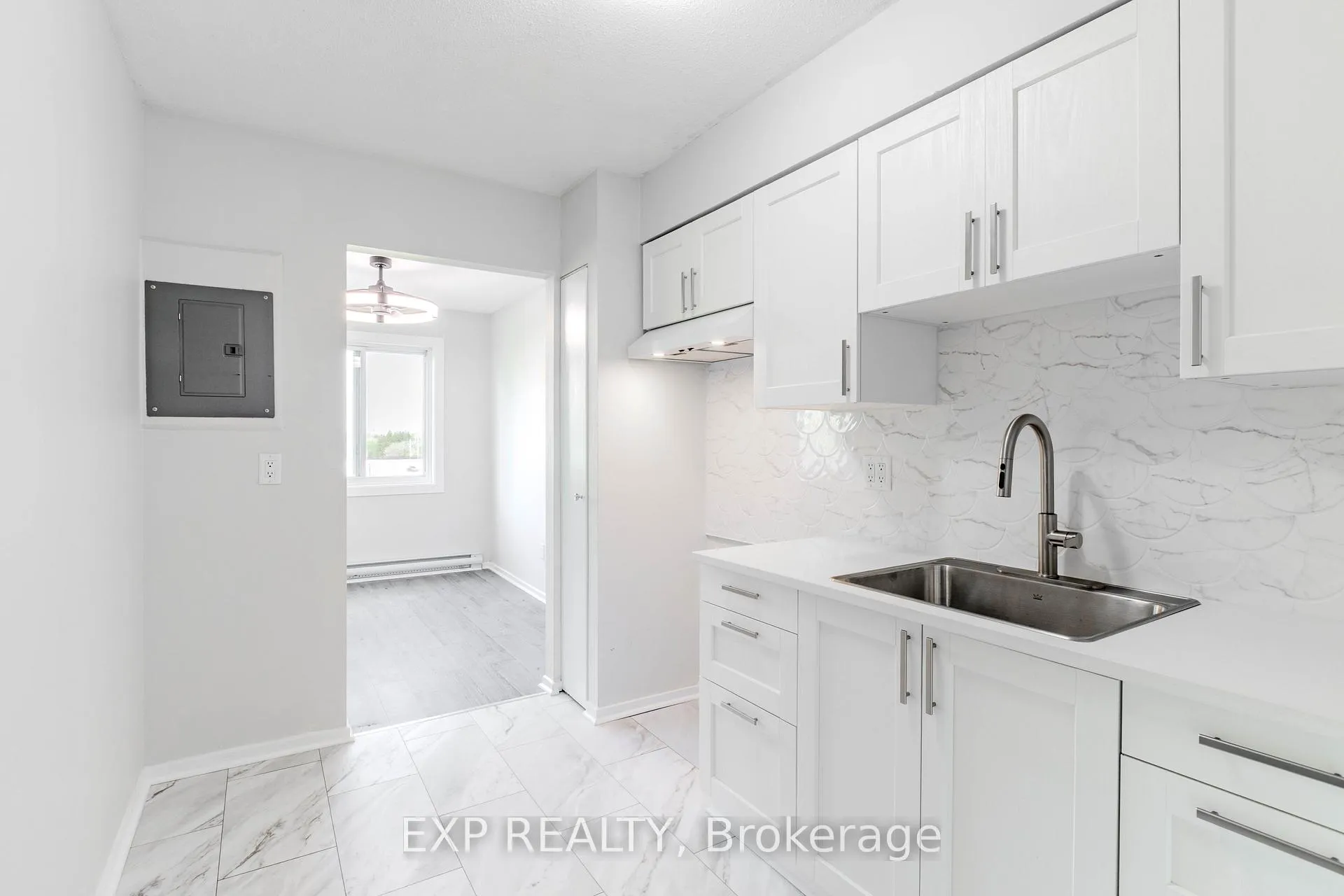 Photo 14 of Unit 404 B, 2044 Arrowsmith Drive, Ottawa, Beacon Hill South — HOMEH