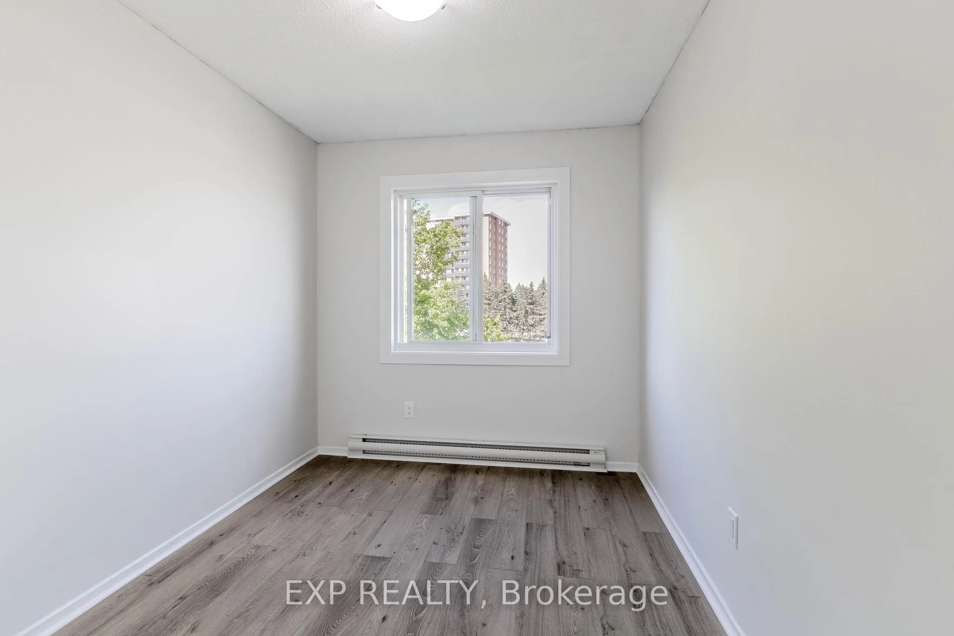 Photo 21 of Unit 404 B, 2044 Arrowsmith Drive, Ottawa, Beacon Hill South — HOMEH