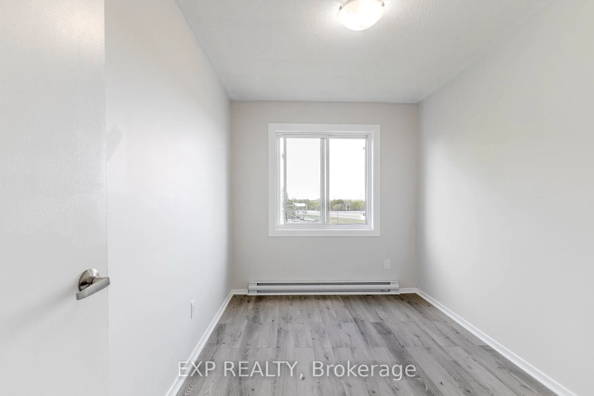 Photo 23 of Unit 404 B, 2044 Arrowsmith Drive, Ottawa, Beacon Hill South — HOMEH