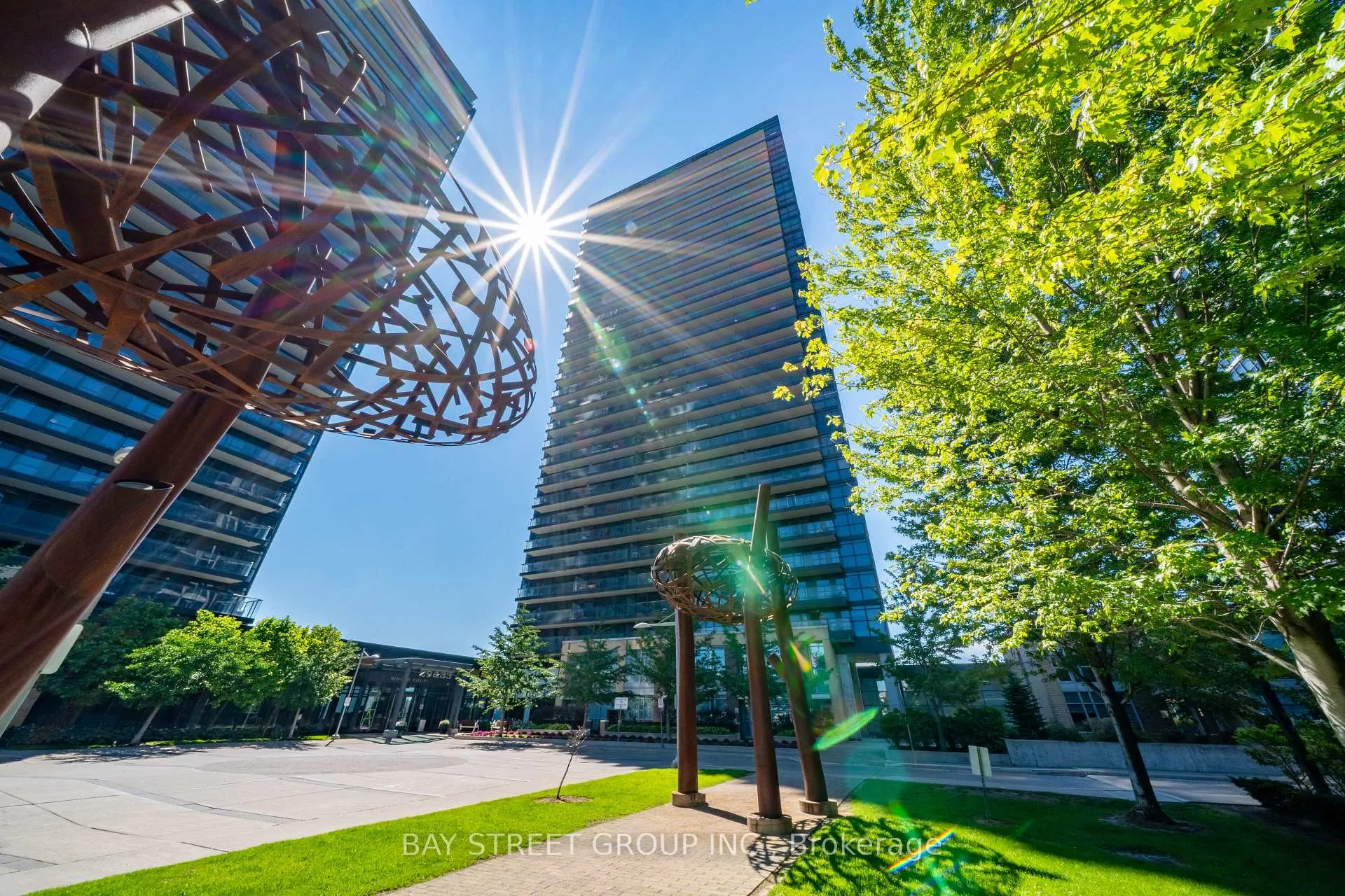 Front of Unit 2215, 29 Singer Court