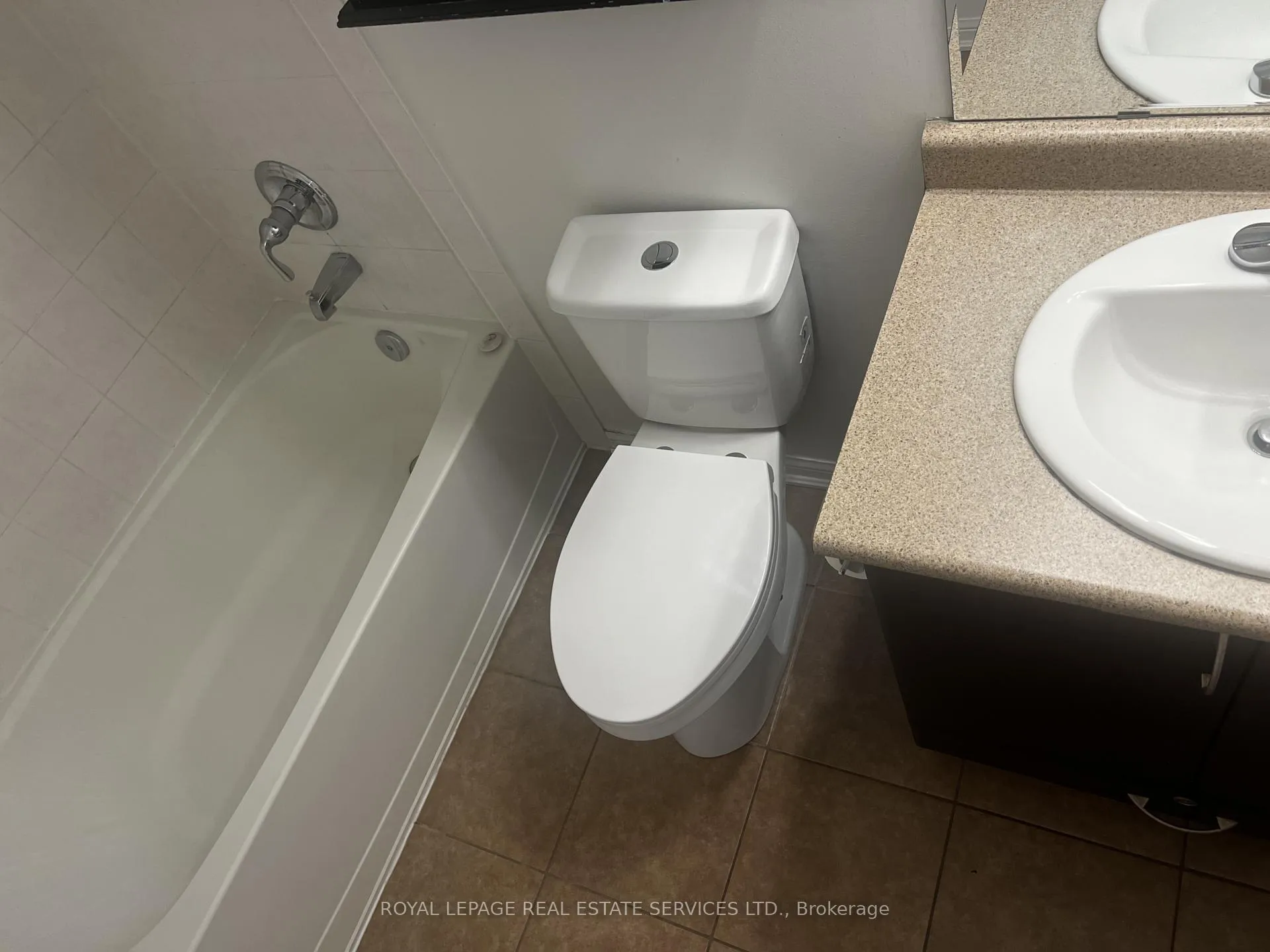 Photo 9 of Unit 406, 3070 Rotary Way, Burlington, Alton — HOMEH