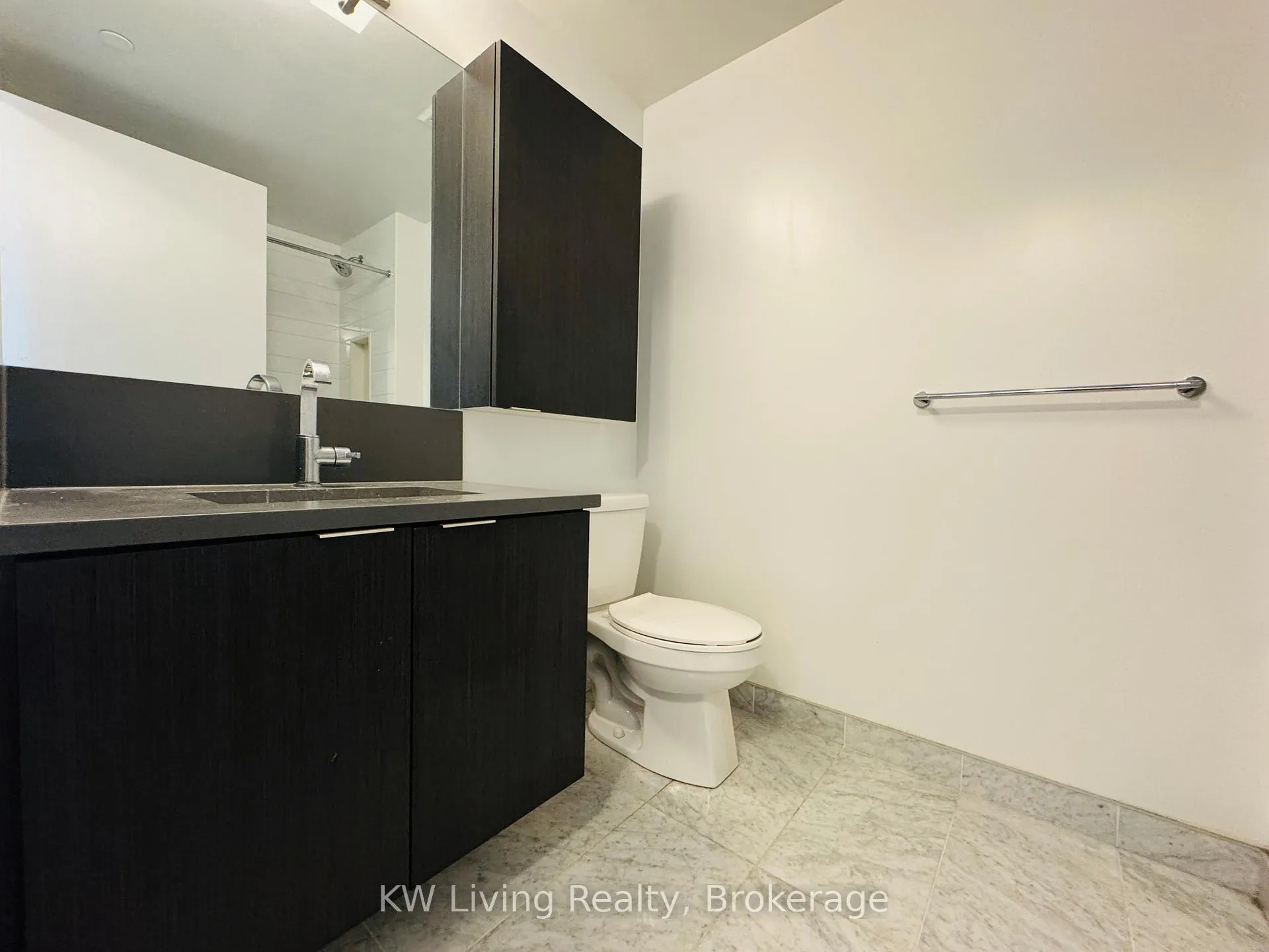Photo 5 of Unit 1602, 38 Iannuzzi Street, Toronto, Waterfront Communities — HOMEH