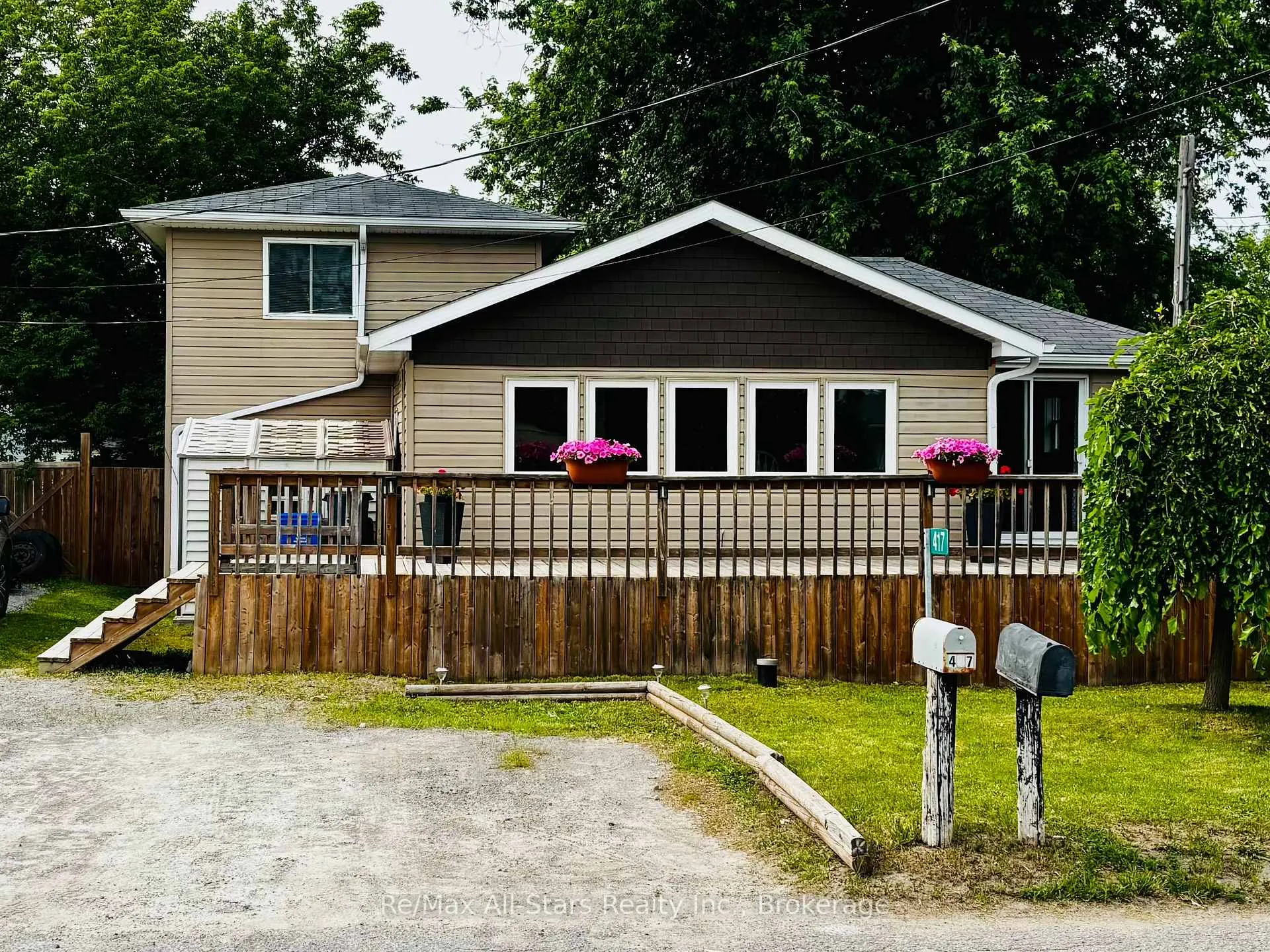 Front of 417 Long Beach Road