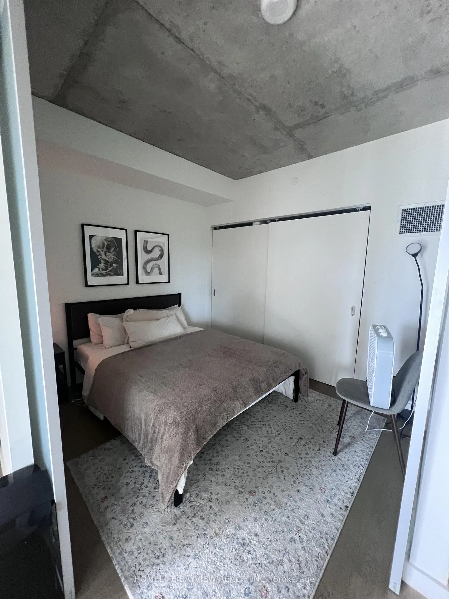 Photo 6 of Unit 403, 111 Bathurst Street, Toronto, Waterfront Communities — HOMEH