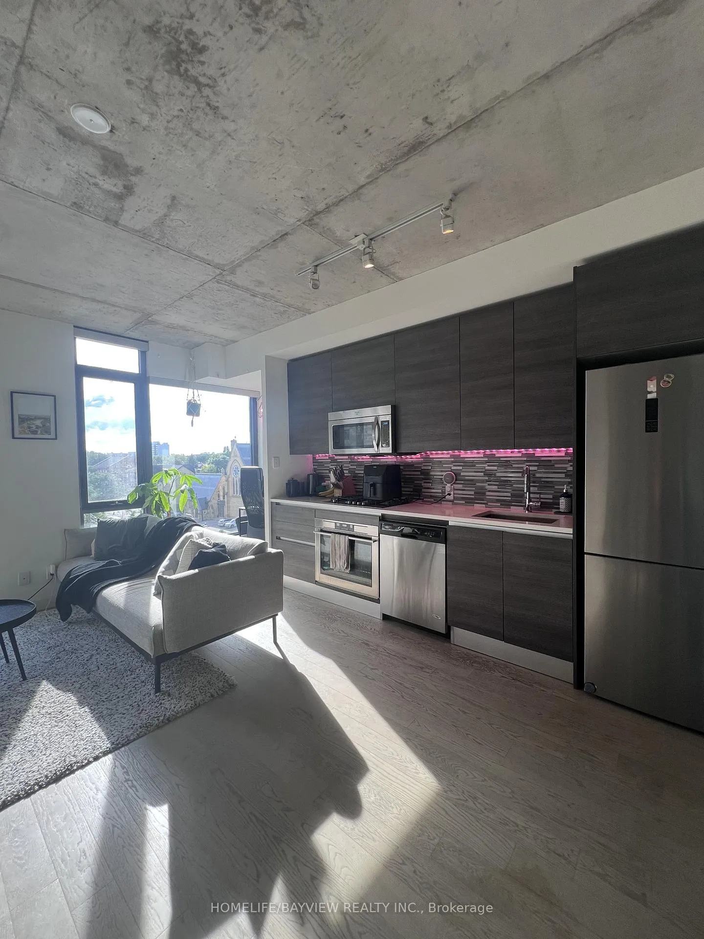 Photo 9 of Unit 403, 111 Bathurst Street, Toronto, Waterfront Communities — HOMEH