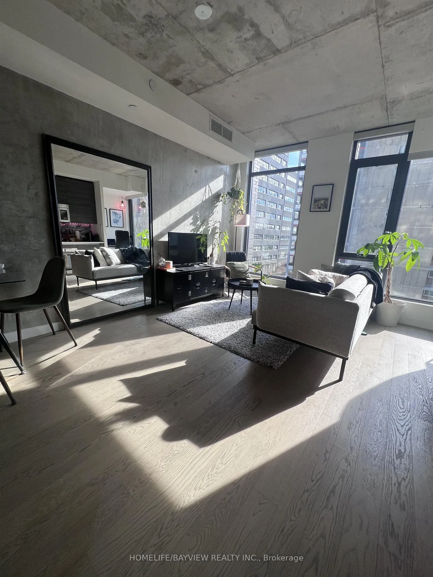 Photo 11 of Unit 403, 111 Bathurst Street, Toronto, Waterfront Communities — HOMEH