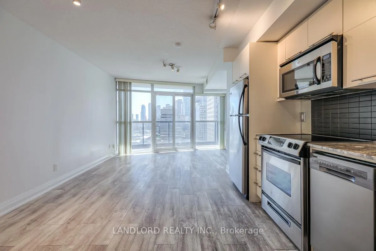 Photo 2 of Unit 1408, 21 Carlton Street, Toronto, Church-Yonge Corridor — HOMEH