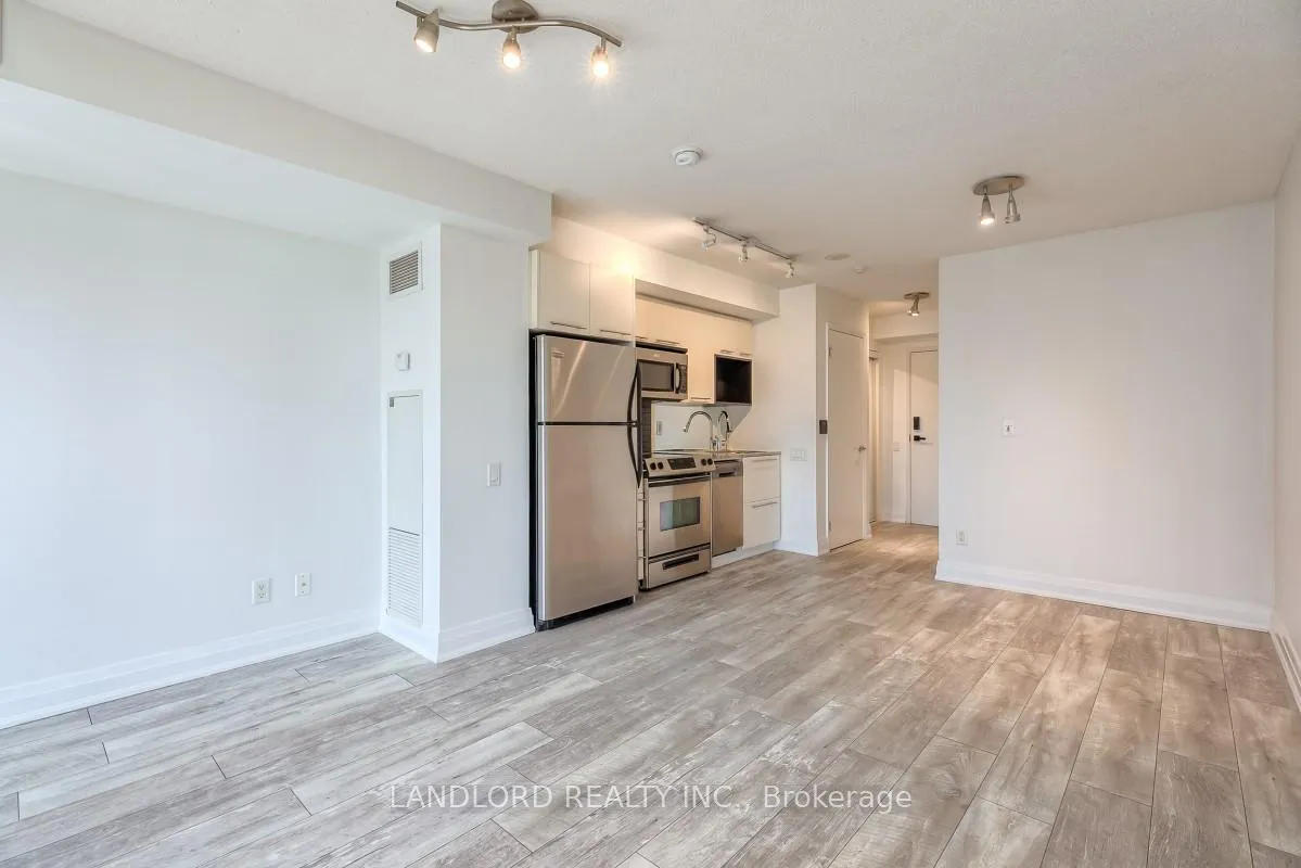 Photo 7 of Unit 1408, 21 Carlton Street, Toronto, Church-Yonge Corridor — HOMEH