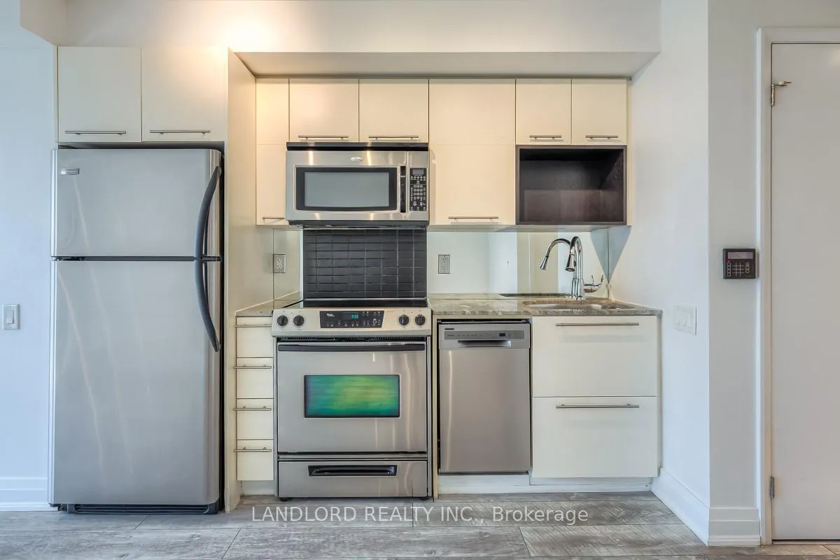 Photo 9 of Unit 1408, 21 Carlton Street, Toronto, Church-Yonge Corridor — HOMEH