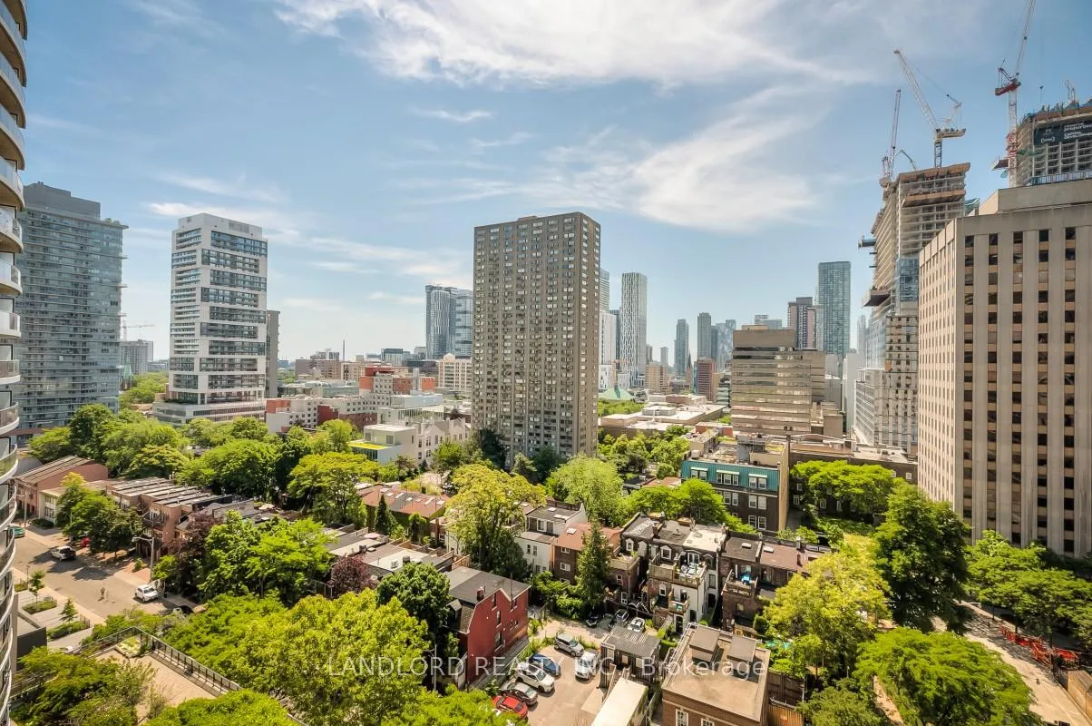 Photo 14 of Unit 1408, 21 Carlton Street, Toronto, Church-Yonge Corridor — HOMEH