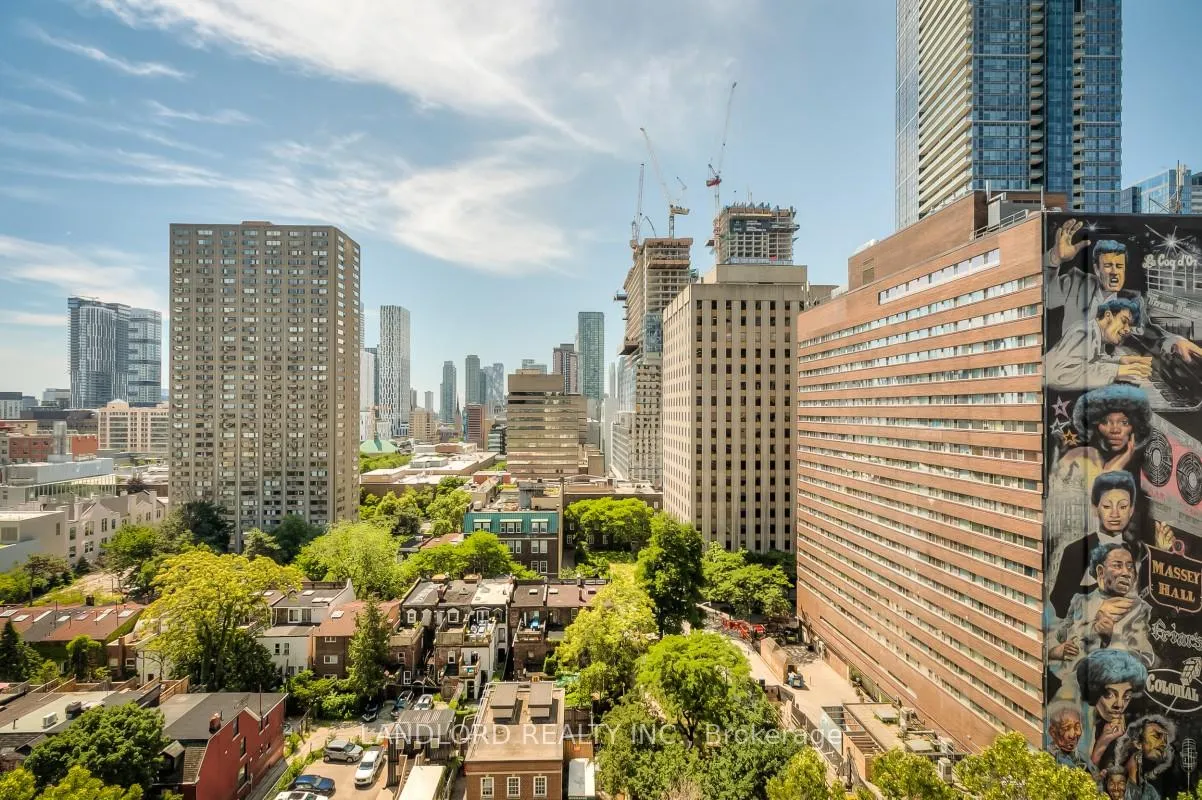 Photo 15 of Unit 1408, 21 Carlton Street, Toronto, Church-Yonge Corridor — HOMEH