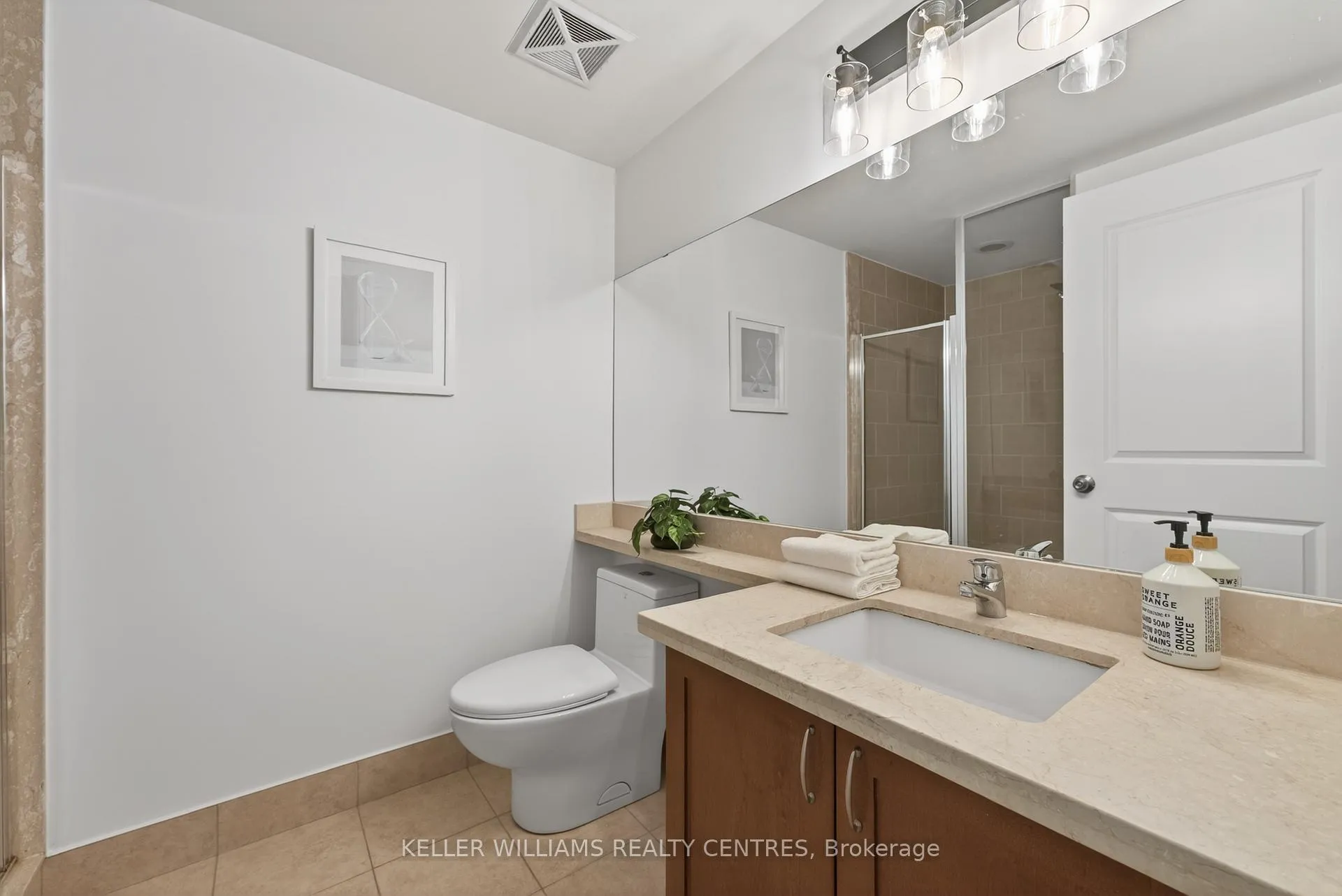 Photo 9 of Unit 304, 57 Upper Duke Crescent, Markham, Unionville — HOMEH